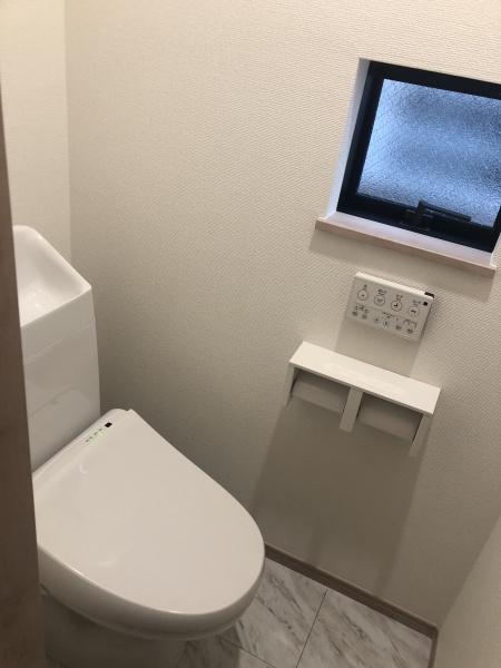東大阪市大蓮東2丁目の新築一戸建(トイレ)