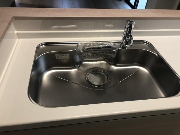 東大阪市大蓮東2丁目の新築一戸建(キッチン)