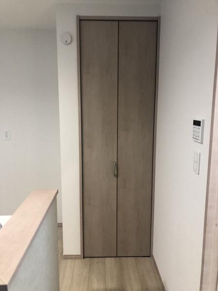 東大阪市大蓮東2丁目の新築一戸建(収納)