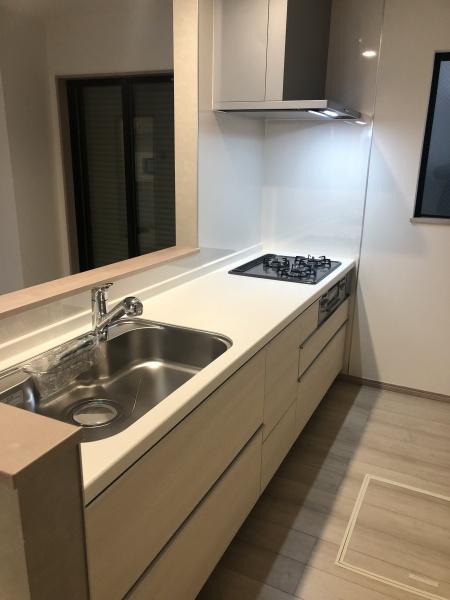 東大阪市大蓮東2丁目の新築一戸建(キッチン)