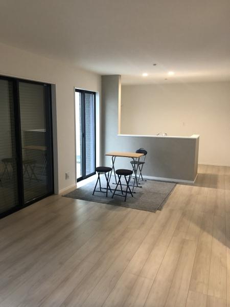 東大阪市大蓮東2丁目の新築一戸建(リビング)