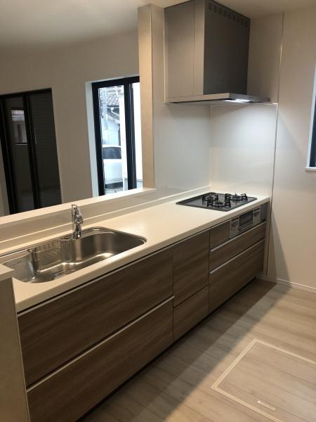 東大阪市大蓮東2丁目の新築一戸建(キッチン)