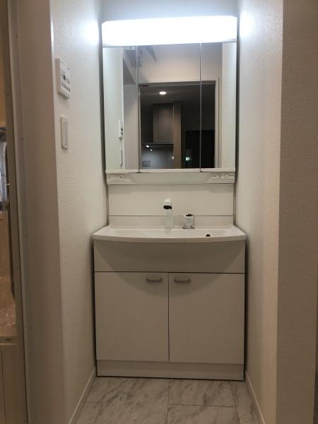 東大阪市大蓮東2丁目の新築一戸建(洗面台・洗面所)