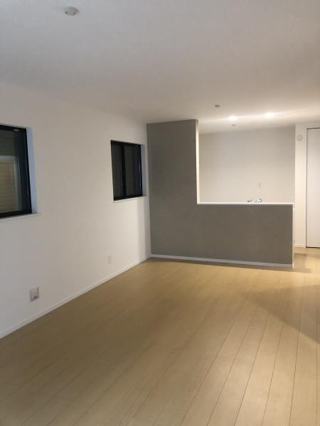 東大阪市大蓮東2丁目の新築一戸建(リビング)