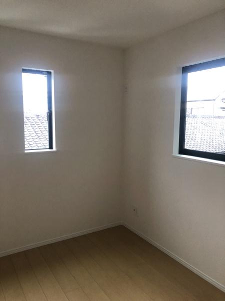 東大阪市大蓮東2丁目の新築一戸建(洋室)