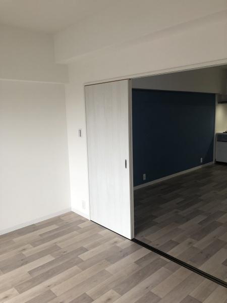 ローレルハイツ八尾　1号棟中古マンション