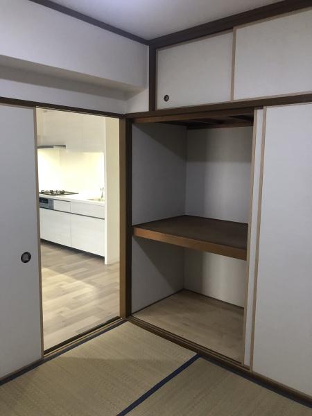 ローレルハイツ八尾　1号棟中古マンション