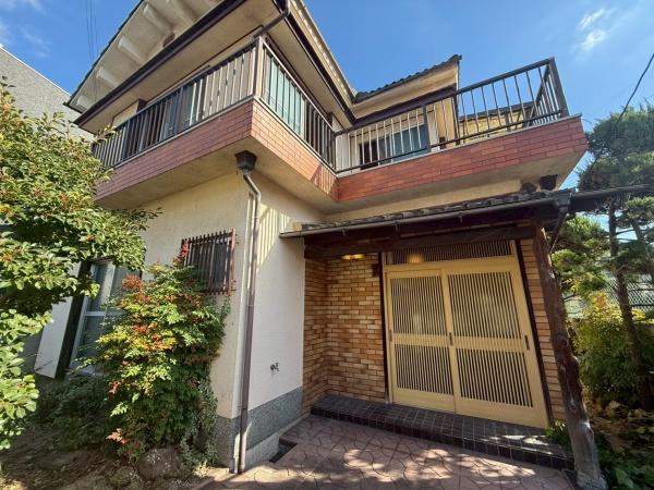 八尾市曙町３丁目の中古一戸建て