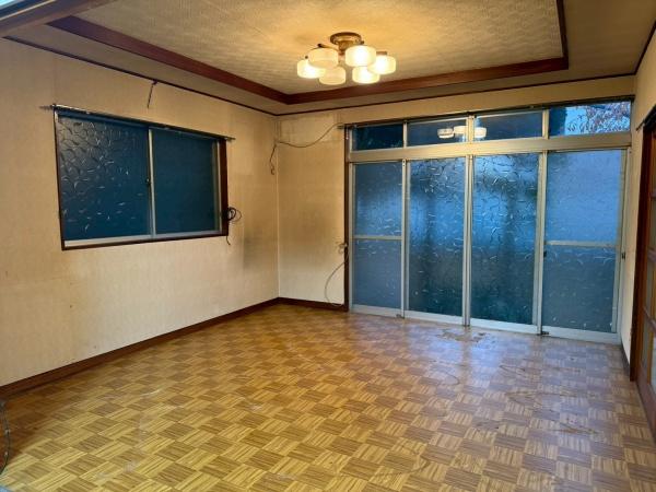 八尾市曙町３丁目の中古一戸建て