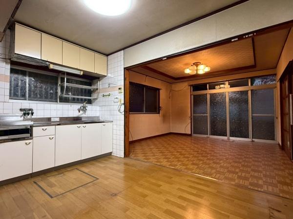 八尾市曙町３丁目の中古一戸建て