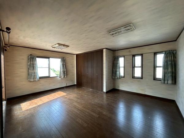 八尾市垣内４丁目の中古一戸建て