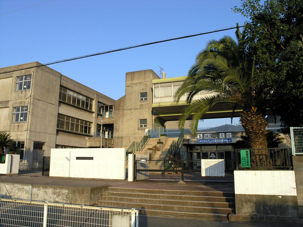 八尾市福万寺町南１丁目の中古一戸建て(八尾市立上之島中学校)