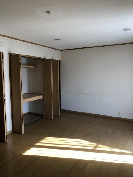八尾市緑ヶ丘３丁目の中古一戸建て