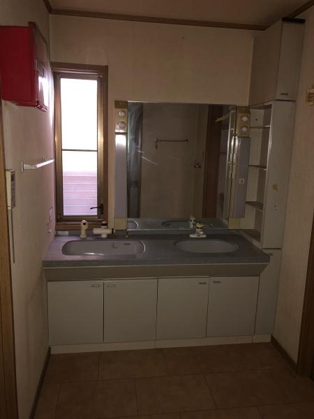 八尾市緑ヶ丘３丁目の中古一戸建