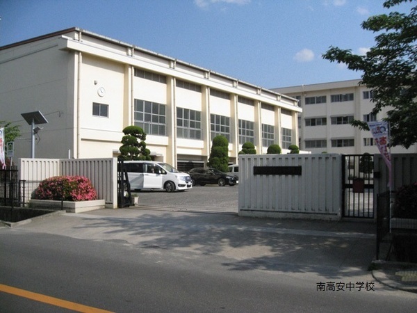 八尾市黒谷２丁目の新築一戸建(八尾市立南高安中学校)
