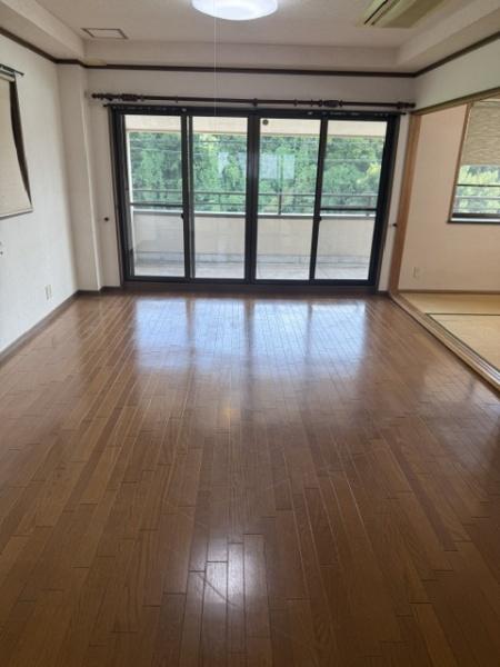 羽曳野市軽里３丁目の中古一戸建て