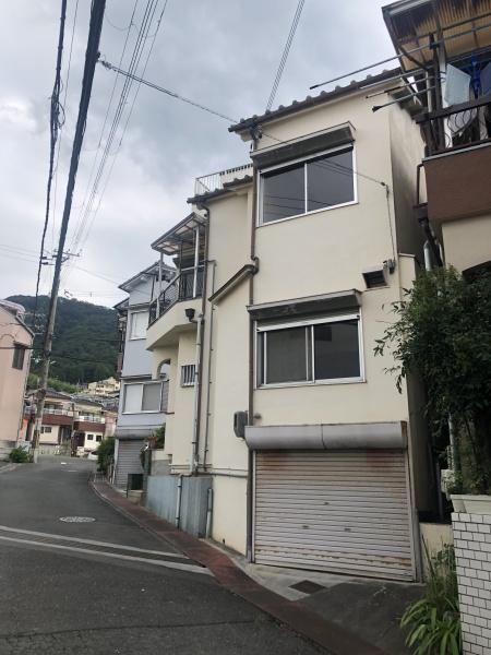 東大阪市六万寺町１丁目の中古一戸建て