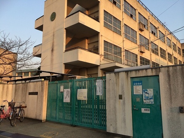 東大阪市吉田１丁目の中古一戸建て(東大阪市立英田南小学校)