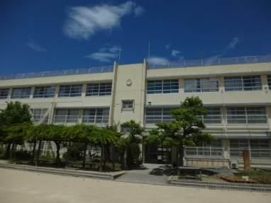 東大阪市大蓮北２丁目の土地(東大阪市立長瀬南小学校)