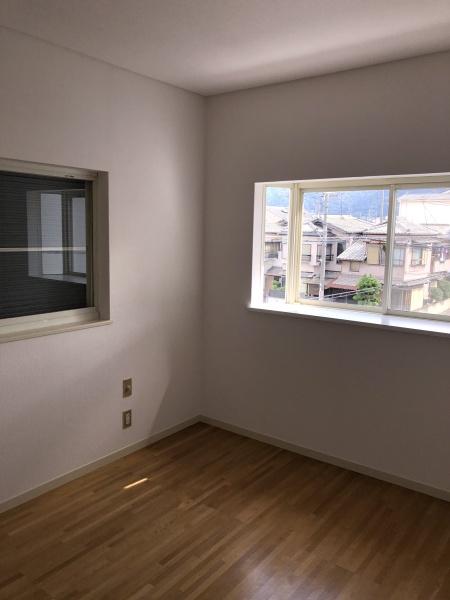 八尾市緑ヶ丘４丁目の中古一戸建て