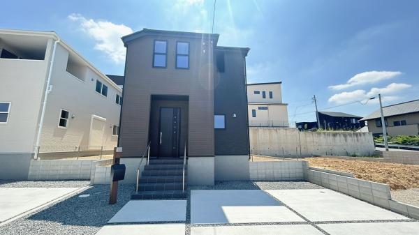 日進市南ケ丘３丁目の新築一戸建