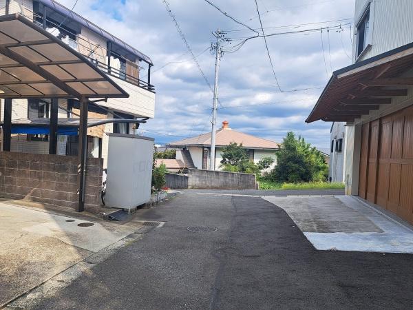 豊田市中根町小訳の土地(前面道路含む現地写真)