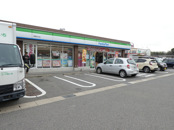 愛知郡東郷町大字春木字白土の土地(ファミリーマート東郷白土店)
