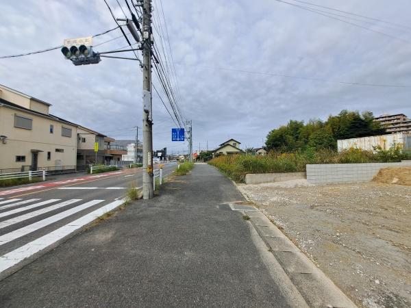 愛知郡東郷町大字春木字白土の土地