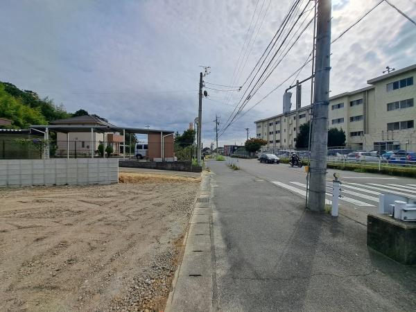 愛知郡東郷町大字春木字白土の土地