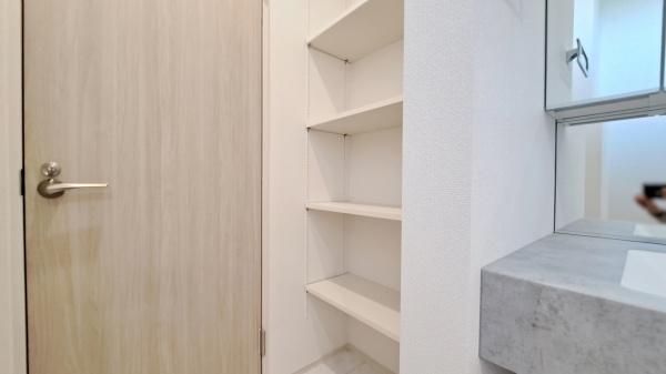 愛知郡東郷町白鳥３丁目の新築一戸建