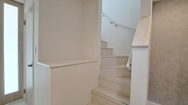 愛知郡東郷町白鳥３丁目の新築一戸建