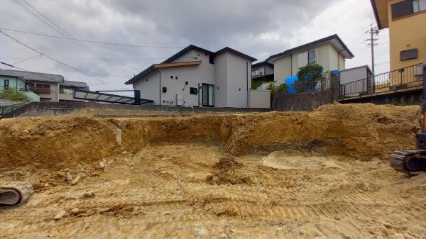 愛知郡東郷町白鳥３丁目の新築一戸建