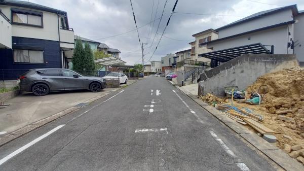 愛知郡東郷町白鳥３丁目の新築一戸建