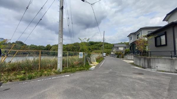 愛知郡東郷町白鳥３丁目の新築一戸建