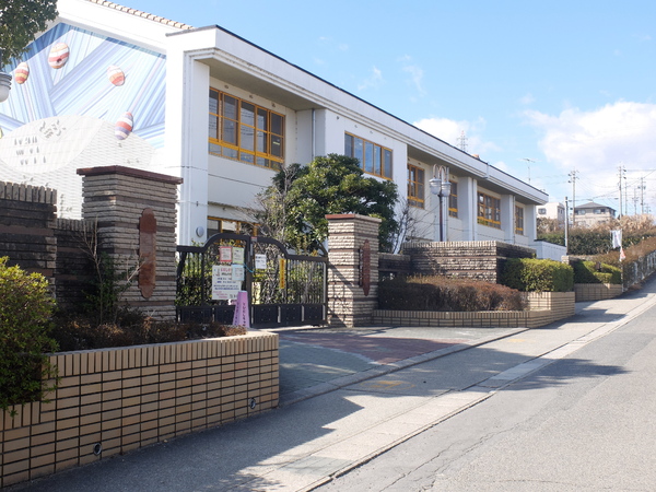 東郷町白鳥第81号棟新築戸建全2棟(みよし市立打越保育園)