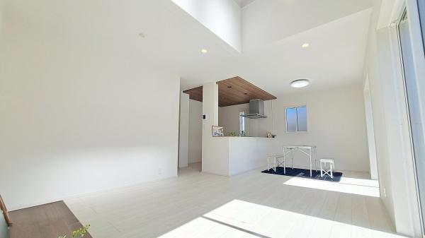 豊田市三軒町2丁目新築戸建