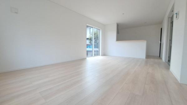 豊田市志賀町第62号棟新築戸建全2棟(リビング)