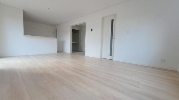 豊田市志賀町第62号棟新築戸建全2棟(リビング)