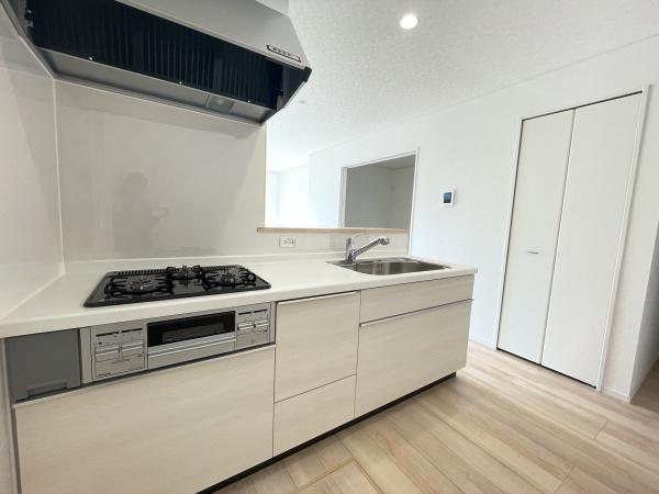 豊田市堤町第32号棟新築戸建全4棟(キッチン)