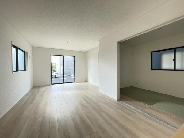 豊田市堤町第32号棟新築戸建全4棟(リビング)