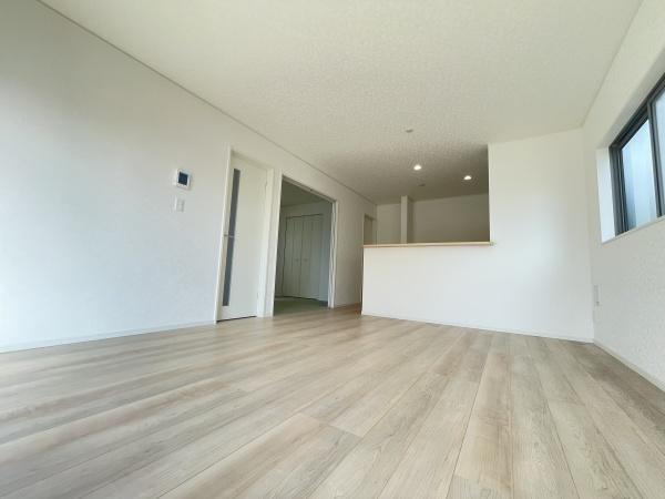 豊田市堤町第33号棟新築戸建全4棟(リビング)