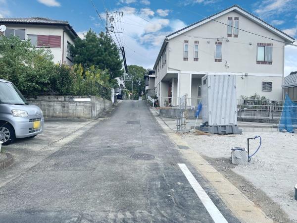 豊田市鴛鴨町第22号棟新築戸建全2棟(前面道路含む現地写真)