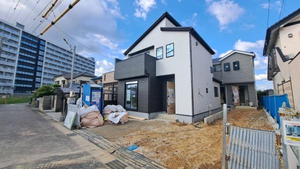 豊田市平山町3丁目第1期1号棟新築戸建全2棟