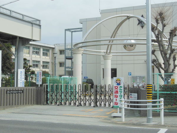 豊田市第1今町新築戸建1棟(豊田市立前山小学校)