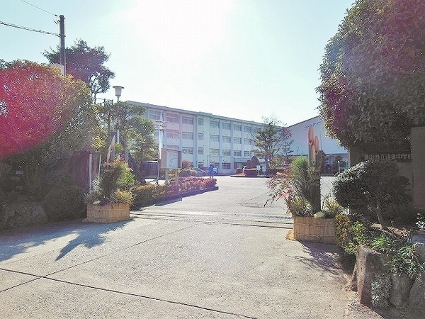 豊田市第1東新町　新築戸建1棟(豊田市立逢妻中学校)