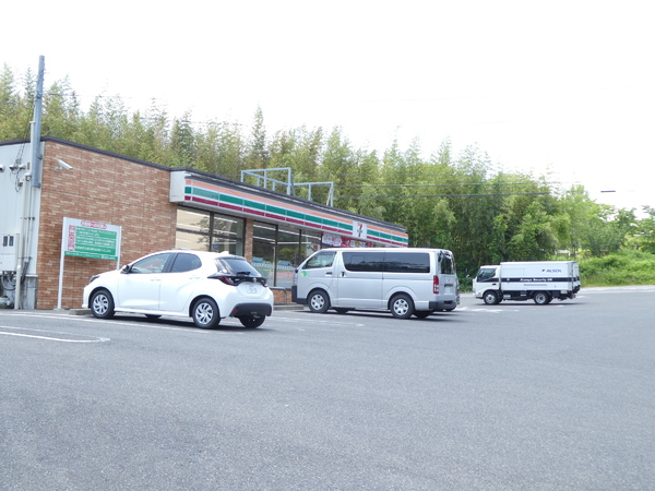 ダイアパレス日進　中古マンション(セブンイレブン日進梨子ノ木店)