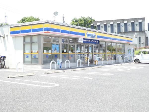 ダイアパレス日進　中古マンション(ミニストップ日進折戸町店)