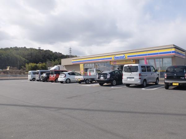 愛知郡東郷町御岳１丁目の土地(ミニストップ東郷諸輪店)