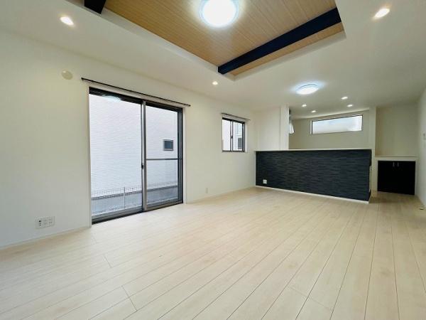 半田市上池町2丁目　中古戸建