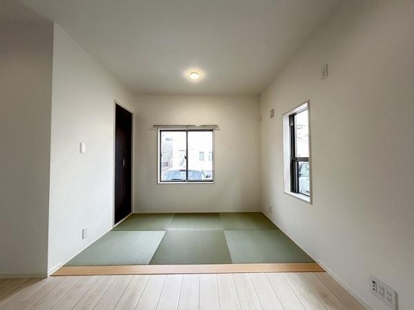半田市上池町2丁目　中古戸建